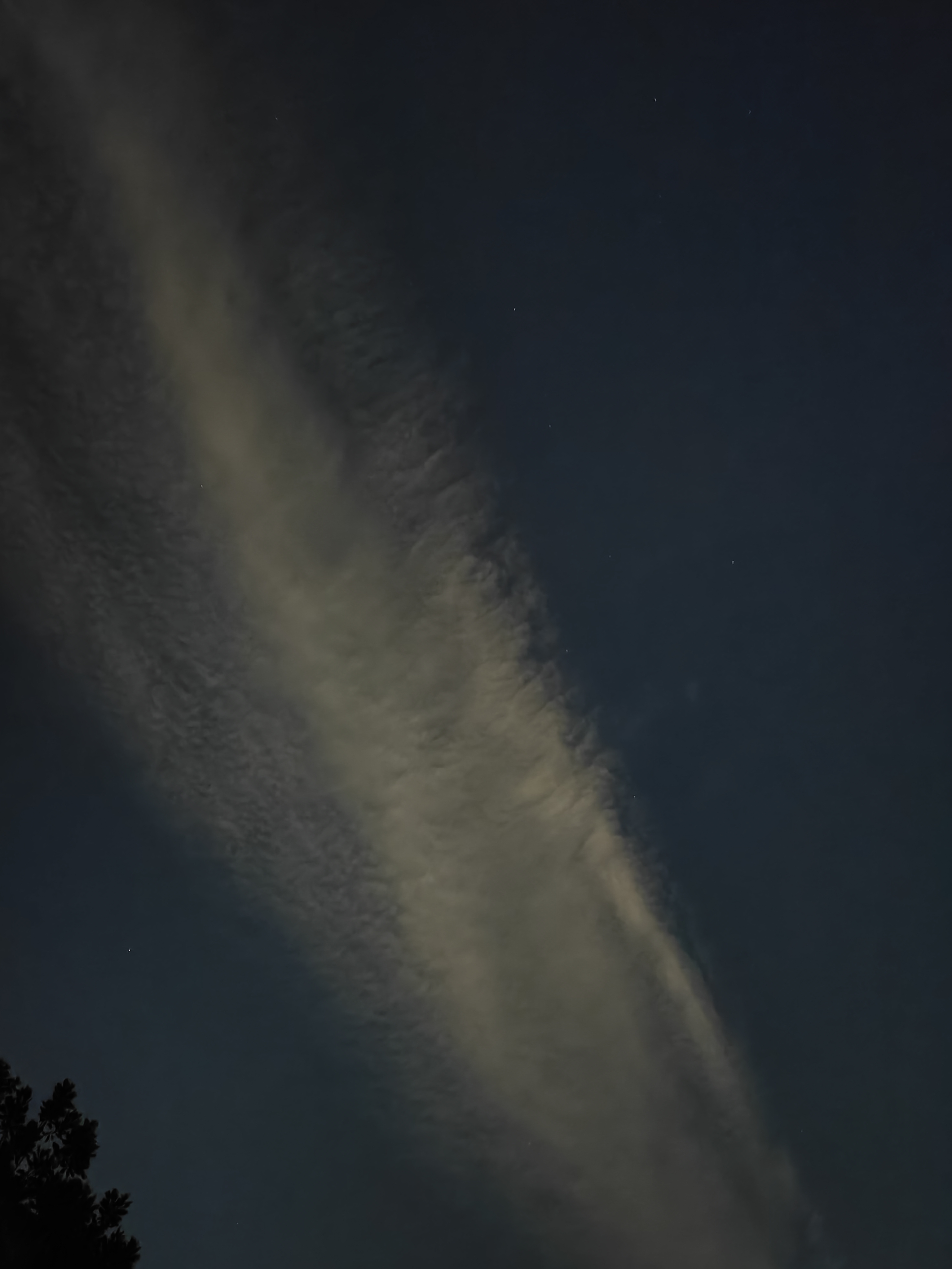 像羽毛一样的云朵